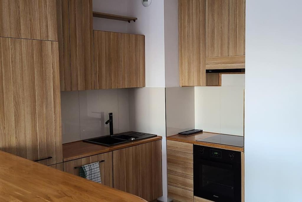 Wellsituated 1 Bedroom Condo In Warsaw Freeparking Εξωτερικό φωτογραφία