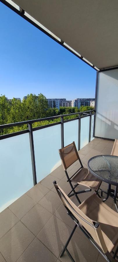 Wellsituated 1 Bedroom Condo In Warsaw Freeparking Εξωτερικό φωτογραφία